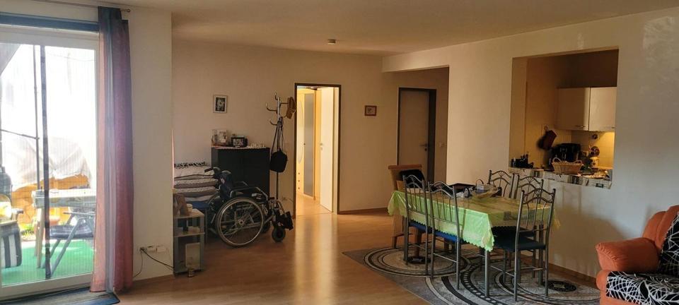 Gemütliche 2-Zimmer-Wohnung mit Terrasse und Gartenanschluss