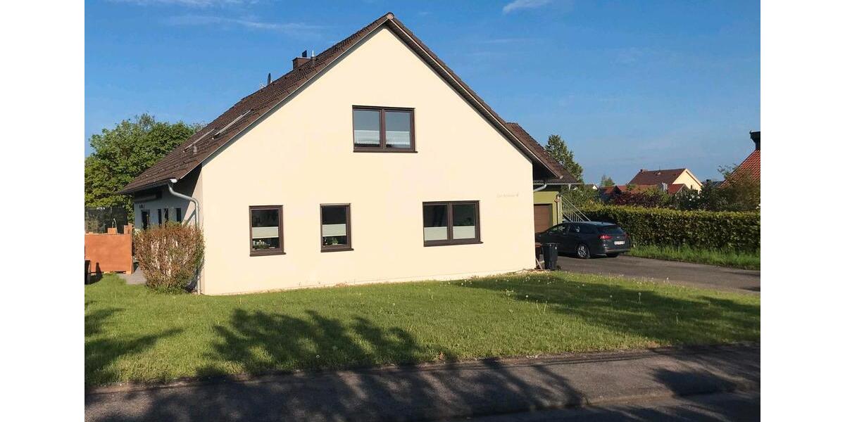 Etagenwohnung Bad Königshofen im Grabfeld - 4 Zimmer, 100 m&sup2;, 800&euro; | Angebot:26058115