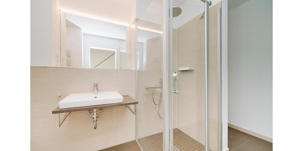 Etagenwohnung Hannover - 2 Zimmer, 186 m&sup2;, 2.701&euro; | Angebot:24802648