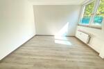 Mit den Kindern nach Kinderhaus, große 4 Zimmerwohnung frei