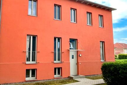 Wohnung Rathenow - 3 Zimmer, 84 m&sup2;, 990&euro; | Angebot:26619337