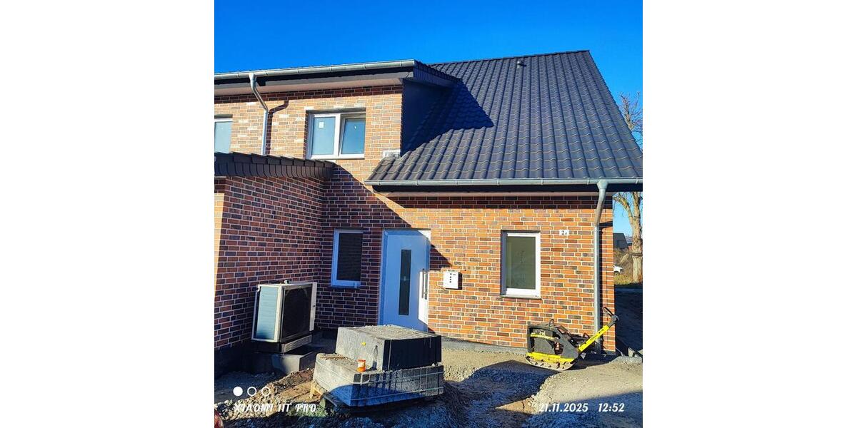 Erstbezug Neubau-Doppelhaushälfte,5 Zimmer frei ab sofort 5 zimmer