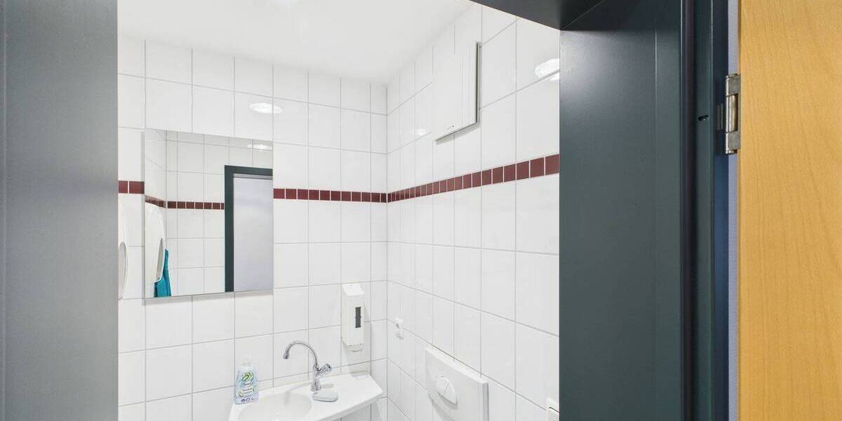 Gewerbeobjekt Eisenach - 5 Zimmer, 122 m&sup2;, 780&euro; | Angebot:25738085