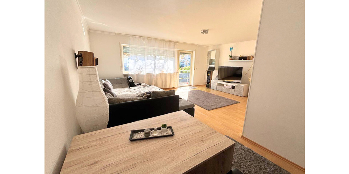 Ideale Wohnung für Paare & kleine Familien: Zentral x Sonnenbalkon 3 zimmer