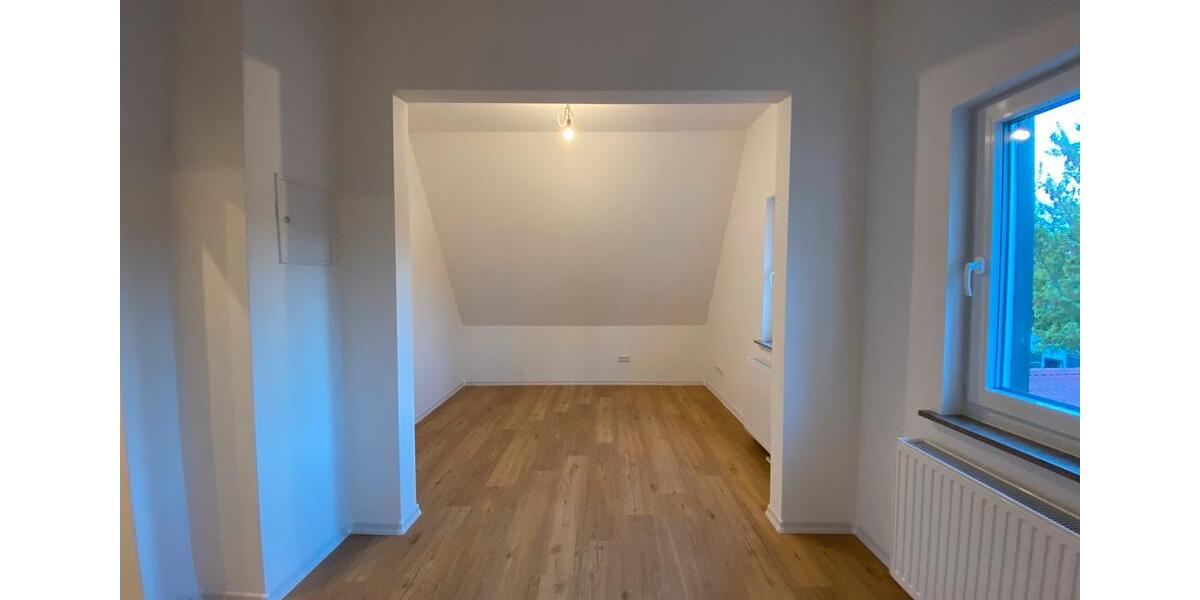 Dachgeschoßwohnung Bremen Blumenthal - 2 Zimmer, 45 m&sup2;, 550&euro; | Angebot:25047751
