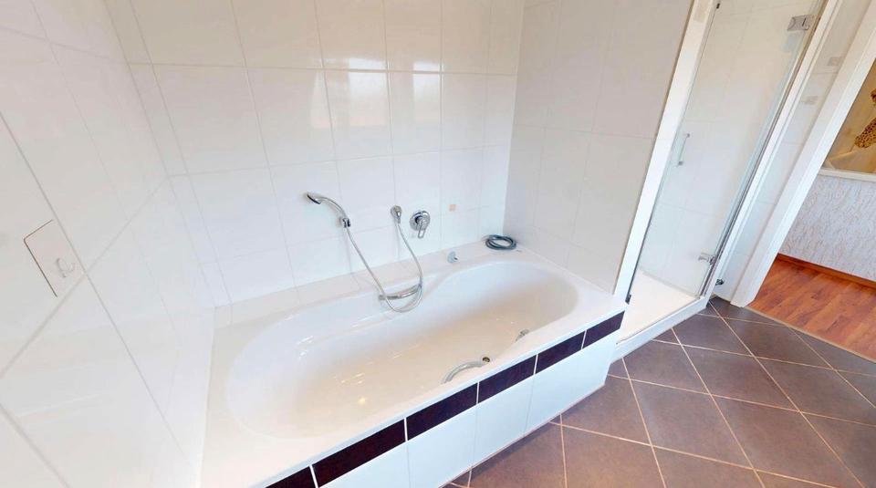 Dachgeschoßwohnung Bad Eilsen - 4 Zimmer, 118 m&sup2;, 900&euro; | Angebot:26043356