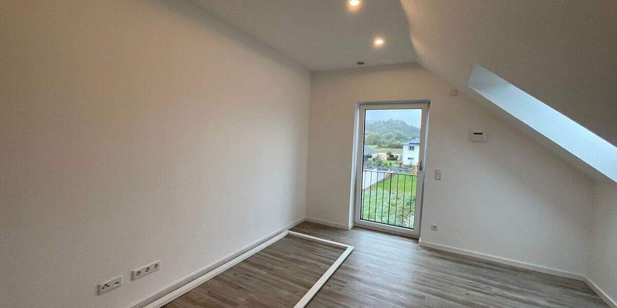 Etagenwohnung Großenlüder - 2 Zimmer, 66 m&sup2;, 750&euro; | Angebot:26156481