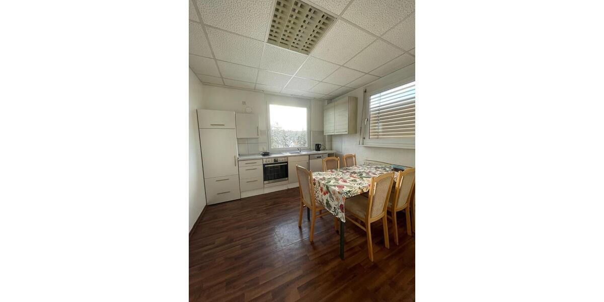 Etagenwohnung Hechingen - 6 Zimmer, 160 m&sup2;, 525&euro; | Angebot:24741440