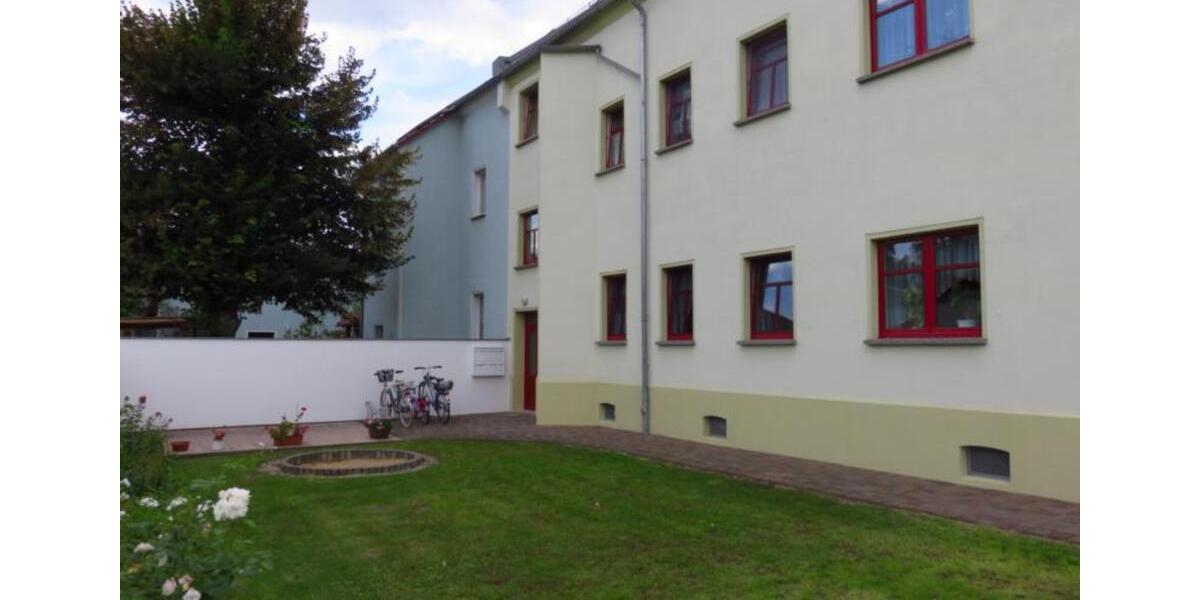 Dachgeschoßwohnung Neukieritzsch - 2.5 Zimmer, 68 m&sup2;, 320&euro; | Angebot:25173203