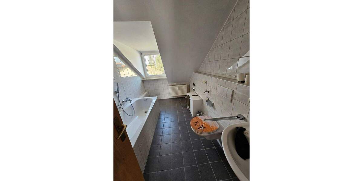 Etagenwohnung Unterneukirchen - 2 Zimmer, 68 m&sup2;, 520&euro; | Angebot:25927051