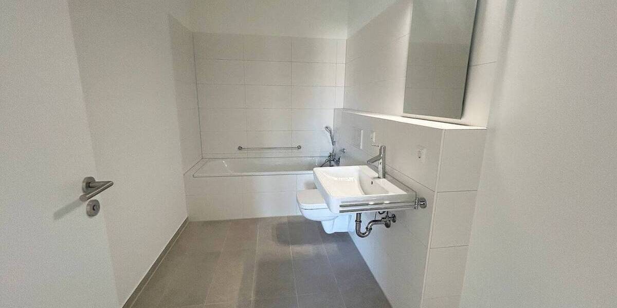 Etagenwohnung Stuttgart Untertürkheim - 3 Zimmer, 108 m&sup2;, 1.790&euro; | Angebot:25672146