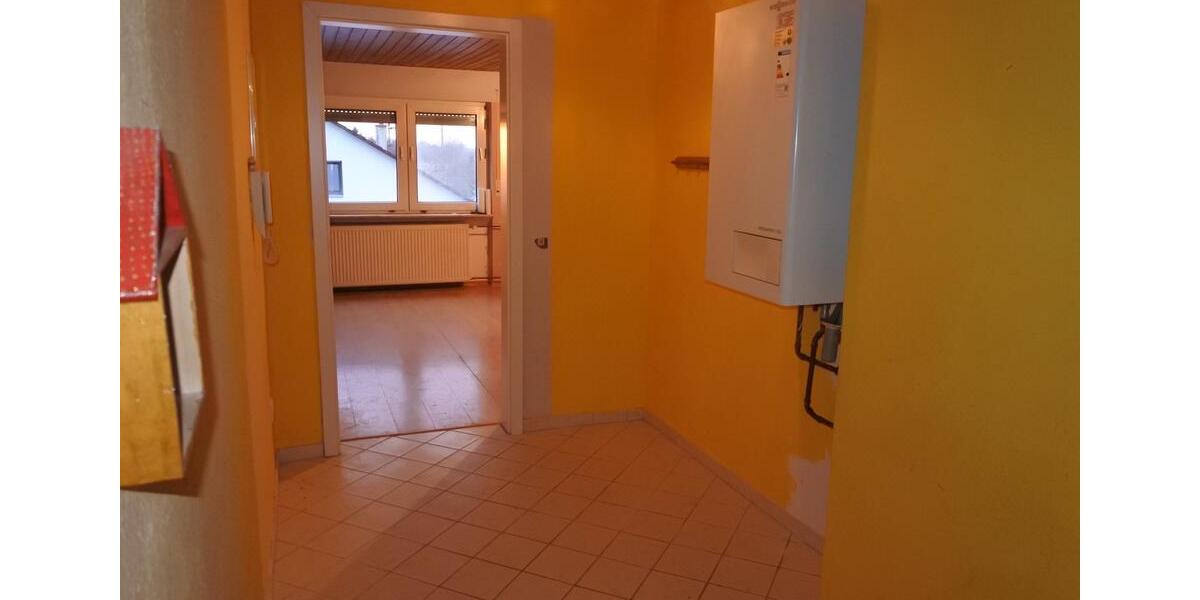 Dachgeschoßwohnung Weinheim - 4 Zimmer, 75 m&sup2;, 750&euro; | Angebot:24787179