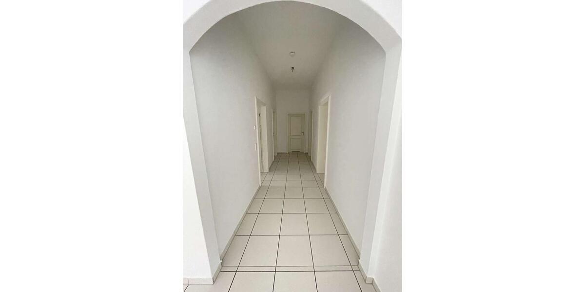 Etagenwohnung Waldshut-Tiengen Tiengen - 4 Zimmer, 158 m&sup2;, 1.500&euro; | Angebot:26479729