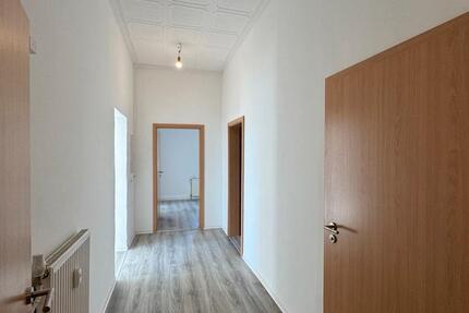 Wohnung Aue-Bad Schlema Bad Schlema - 3 Zimmer, 71 m&sup2;, 476&euro; | Angebot:25444223