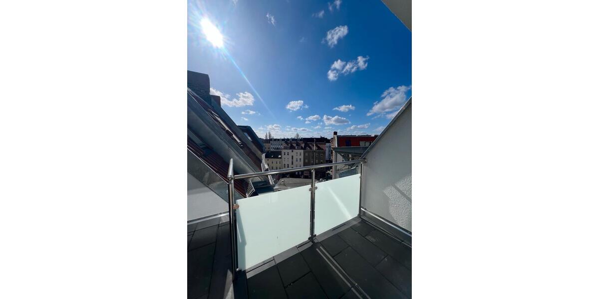 Dachgeschoßwohnung Berlin Mitte - 3.5 Zimmer, 155 m&sup2;, 2.690&euro; | Angebot:25904194