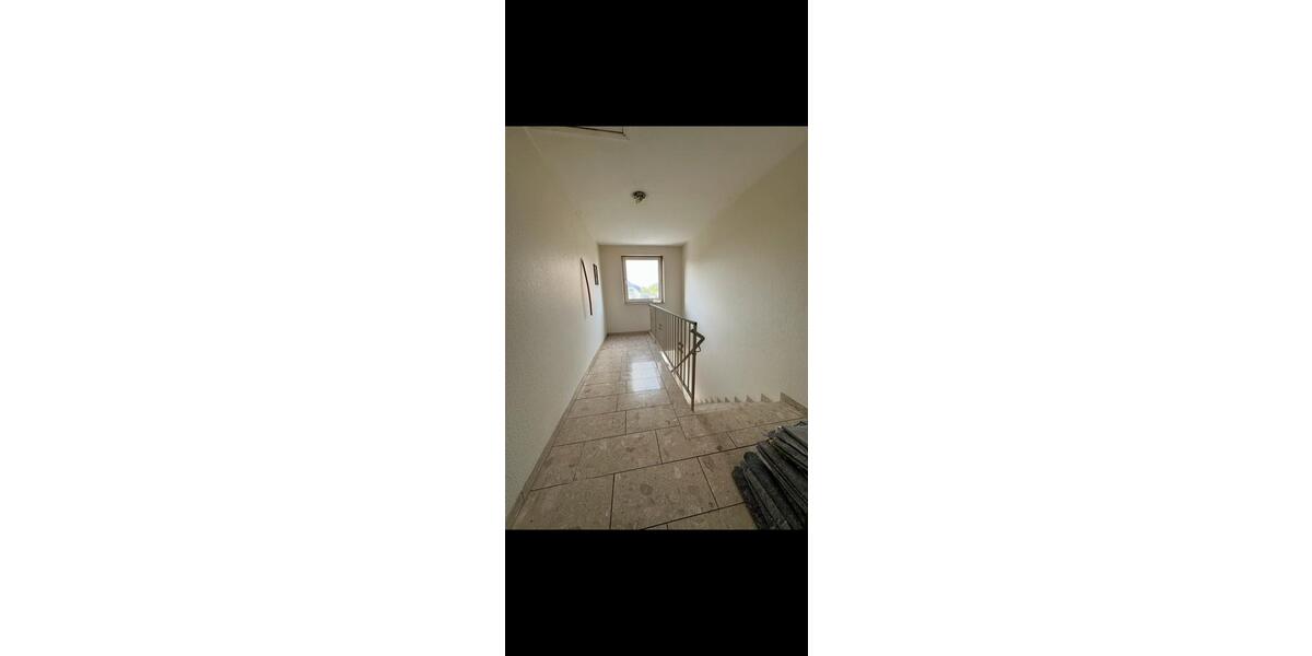 Dachgeschoßwohnung Bad Laer - 3 Zimmer, 80 m&sup2;, 1.000&euro; | Angebot:26269893