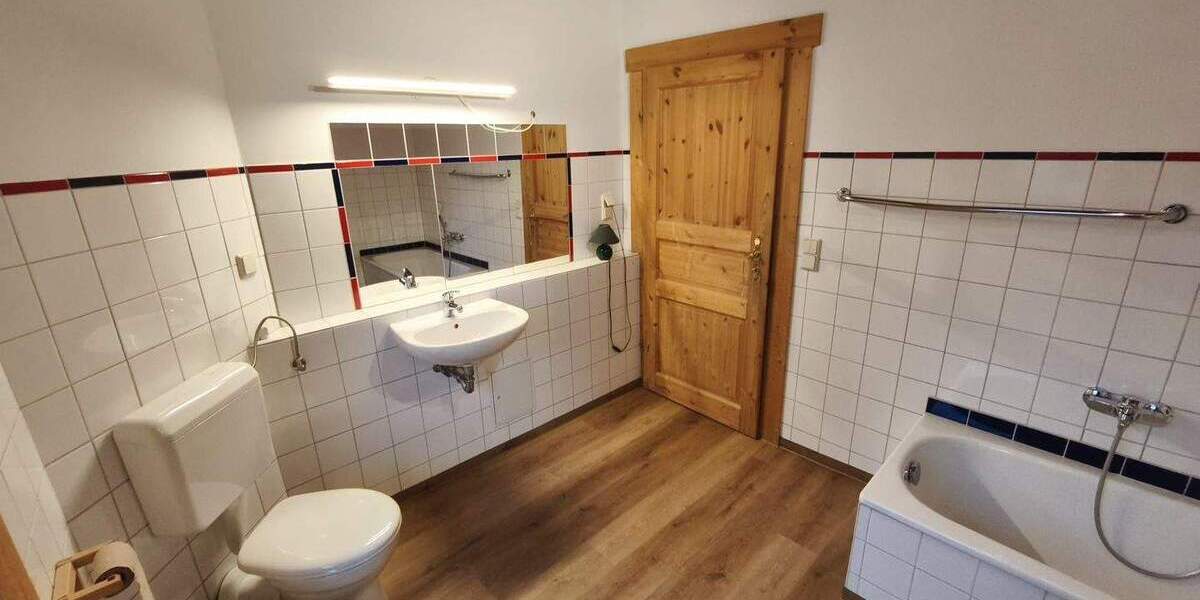Etagenwohnung Clausthal-Zellerfeld Zellerfeld - 3 Zimmer, 80 m&sup2;, 610&euro; | Angebot:25738147