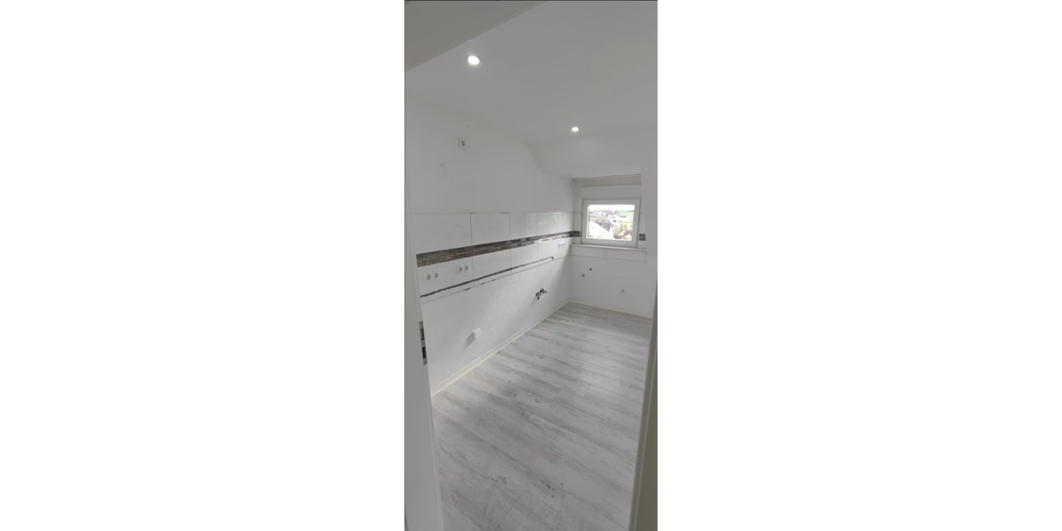 Dachgeschoßwohnung Selters (Westerwald) - 2.5 Zimmer, 70 m&sup2;, 750&euro; | Angebot:25568943