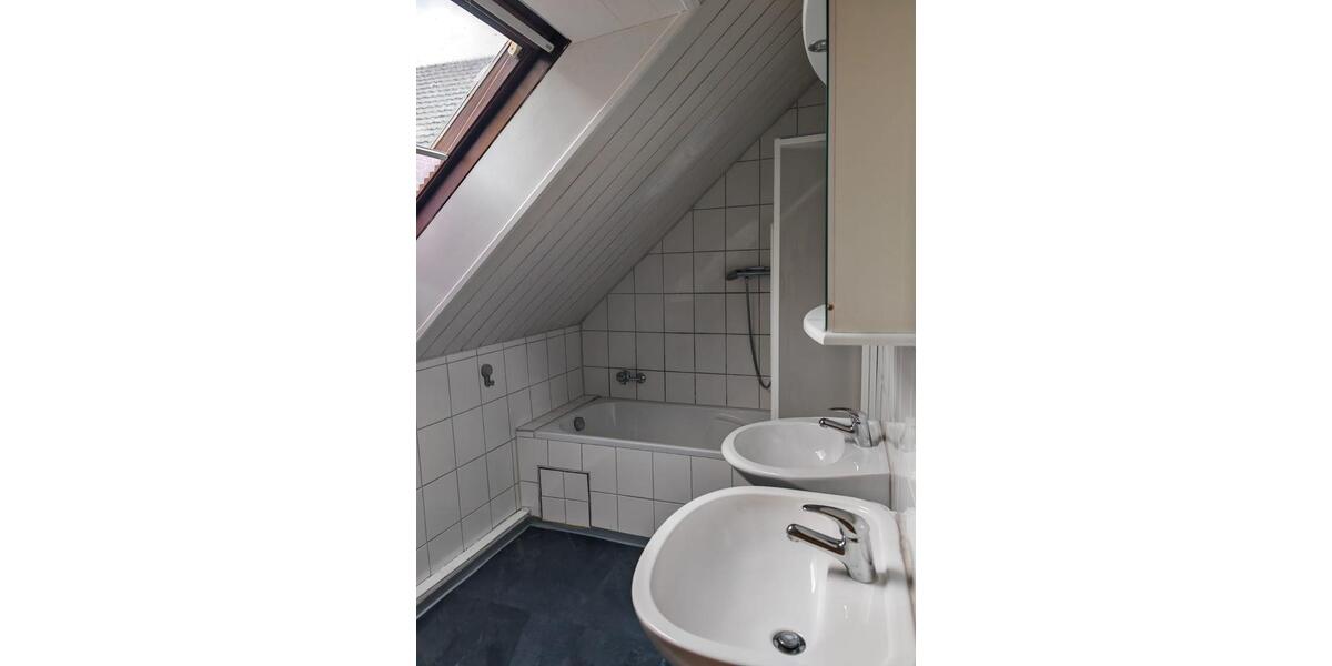 Dachgeschoßwohnung Albstadt - 3.5 Zimmer, 64 m&sup2;, 800&euro; | Angebot:24717660