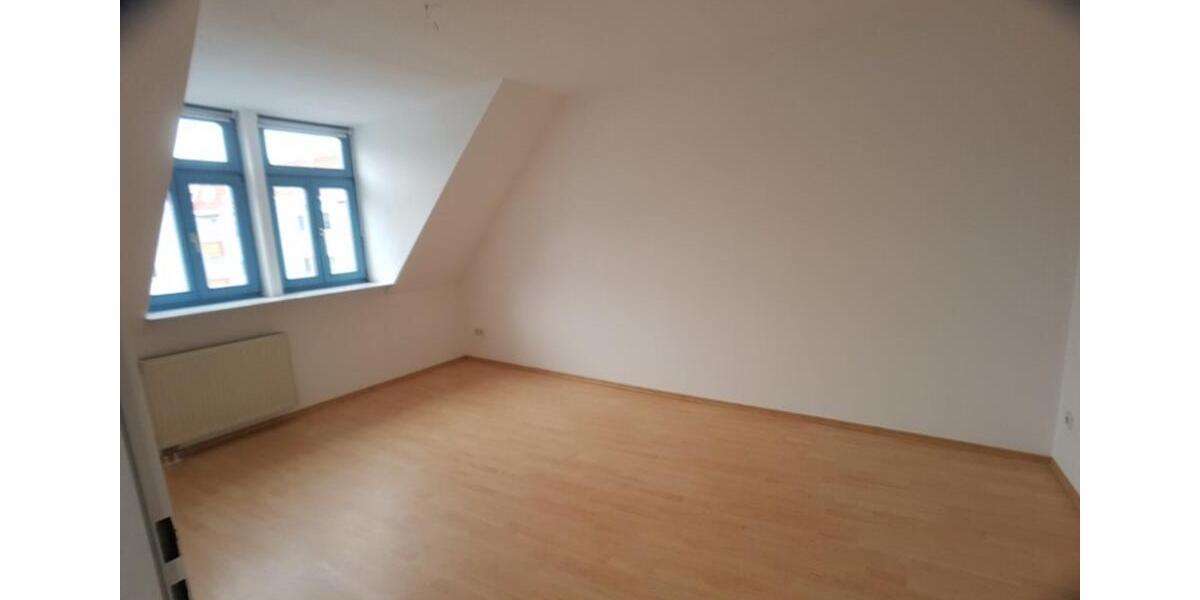 Dachgeschoßwohnung Burg - 3 Zimmer, 101 m&sup2;, 606&euro; | Angebot:25307697