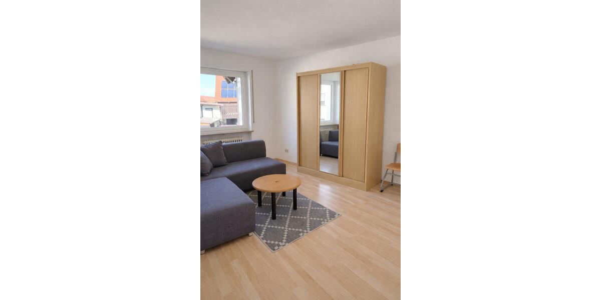 Etagenwohnung Hirschaid - 5 Zimmer, 12 m&sup2;, 330&euro; | Angebot:26067073
