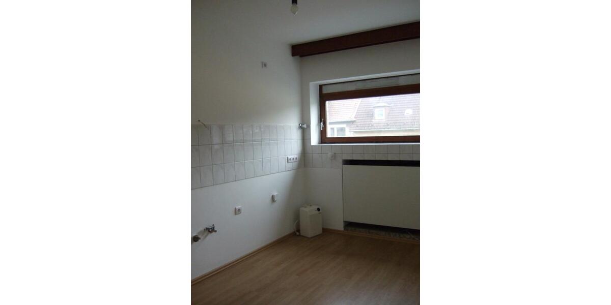 Etagenwohnung Essen Stadtbezirk III - 4 Zimmer, 120 m&sup2;, 1.320&euro; | Angebot:25053480