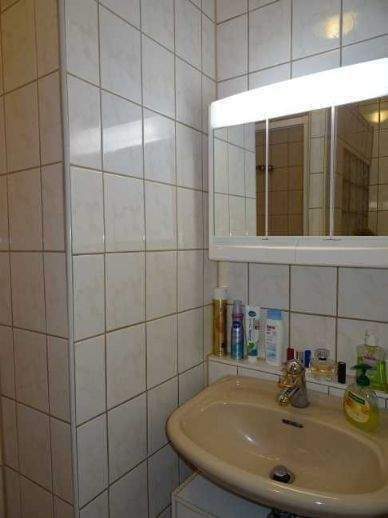 Gemütliche, helle 4-Zimmer-Wohnung mit Einbauküche in zentraler Lage von Auma zu vermieten 4 zimmer