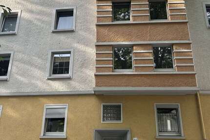 Wohnung zum Mieten in Essen 360 € 52.44 m²