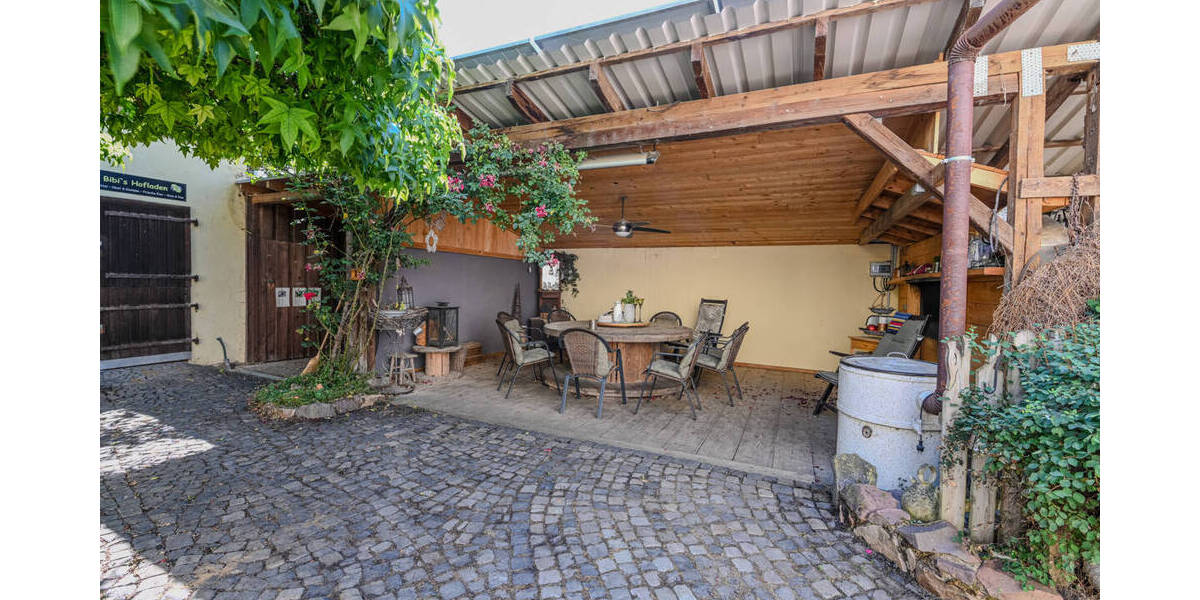 Einfamilienhaus Niederneisen - 9 Zimmer, 255 m&sup2;, 2.250&euro; | Angebot:26712884