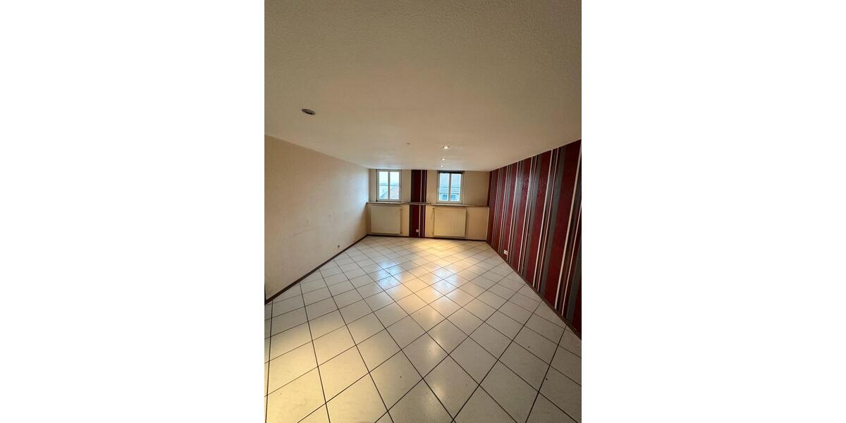 Schöne Maisonette Wohnung in Schiffweiler 3.5 zimmer