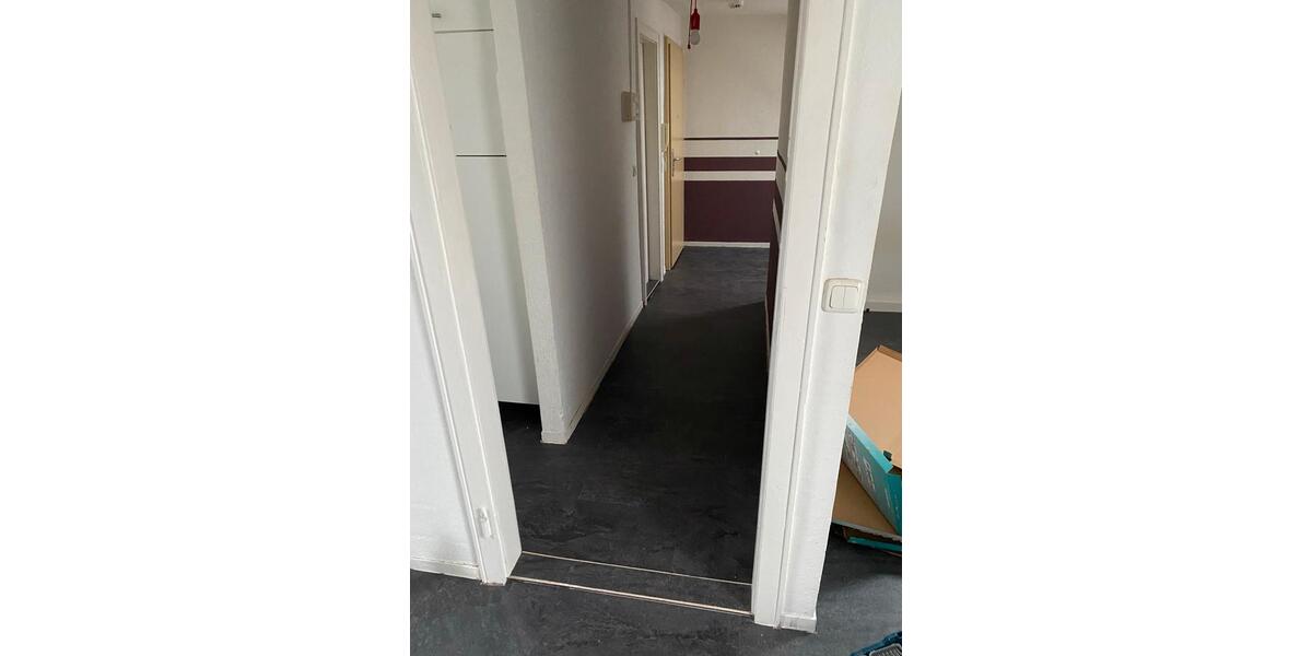 Dachgeschoßwohnung Eisenhüttenstadt - 1 Zimmer, 34 m&sup2;, 340&euro; | Angebot:24714583