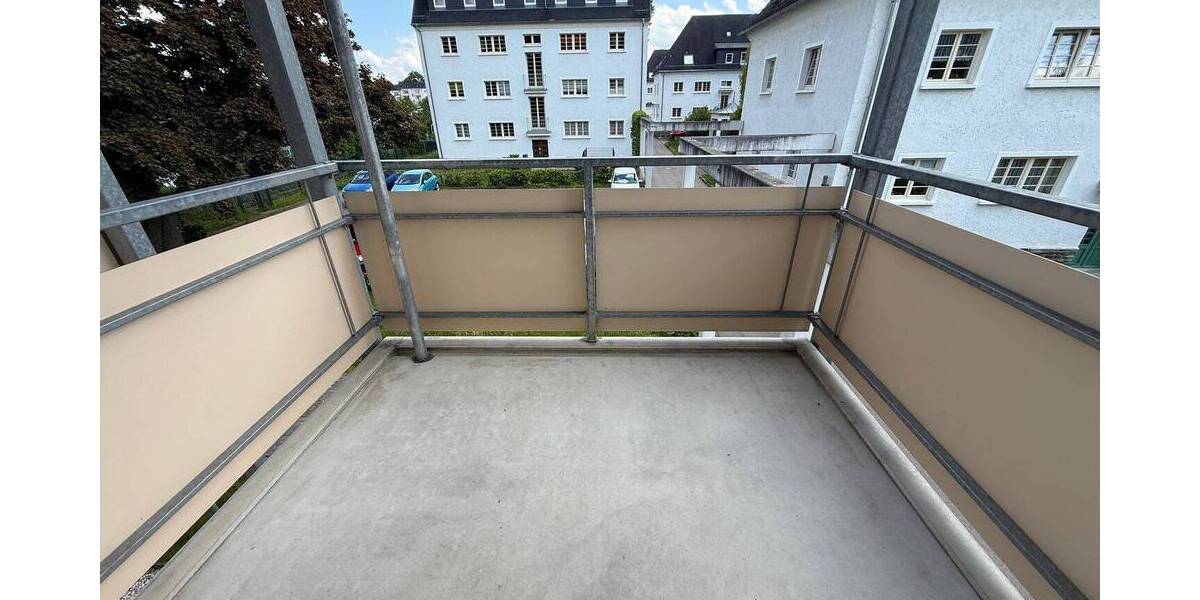Etagenwohnung Chemnitz Gablenz - 2 Zimmer, 49 m&sup2;, 305&euro; | Angebot:26763886