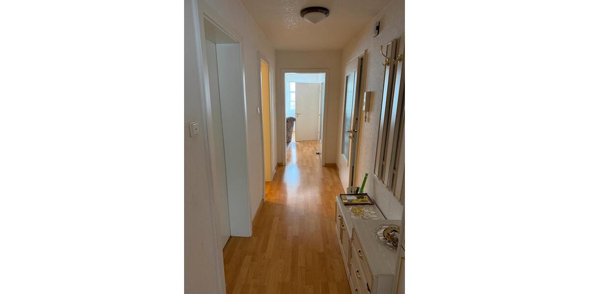 Etagenwohnung Melsungen - 5 Zimmer, 130 m&sup2;, 1.250&euro; | Angebot:25173702