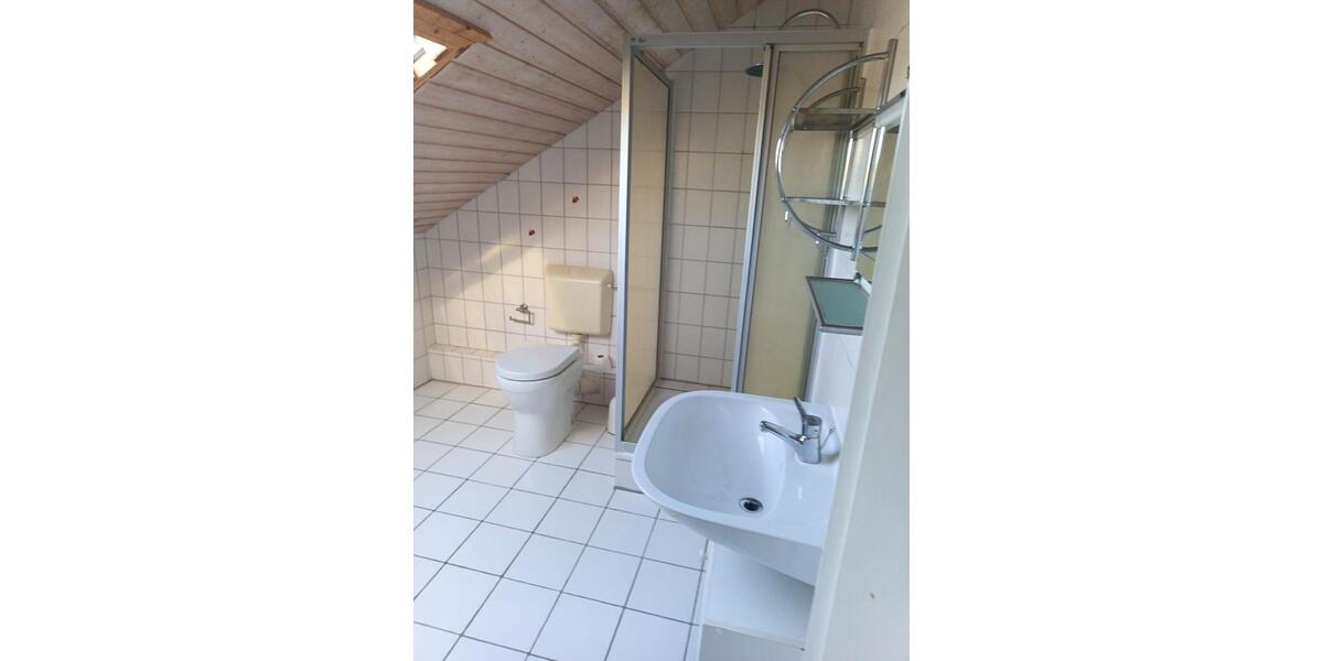 Dachgeschoßwohnung Hilchenbach - 3 Zimmer, 60 m&sup2;, 480&euro; | Angebot:26270976