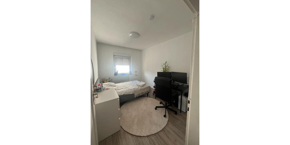 Etagenwohnung Würzburg - 1 Zimmer, 14 m&sup2;, 636&euro; | Angebot:25516171