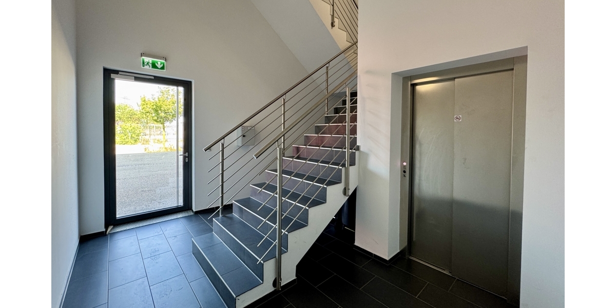 Lagerfläche ab sofort verfügbar - am Industrie- und Logistikstandort zimmer