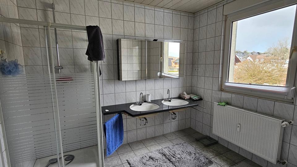 Erdgeschoßwohnung Rabenau - 2 Zimmer, 94 m&sup2;, 880&euro; | Angebot:26207352