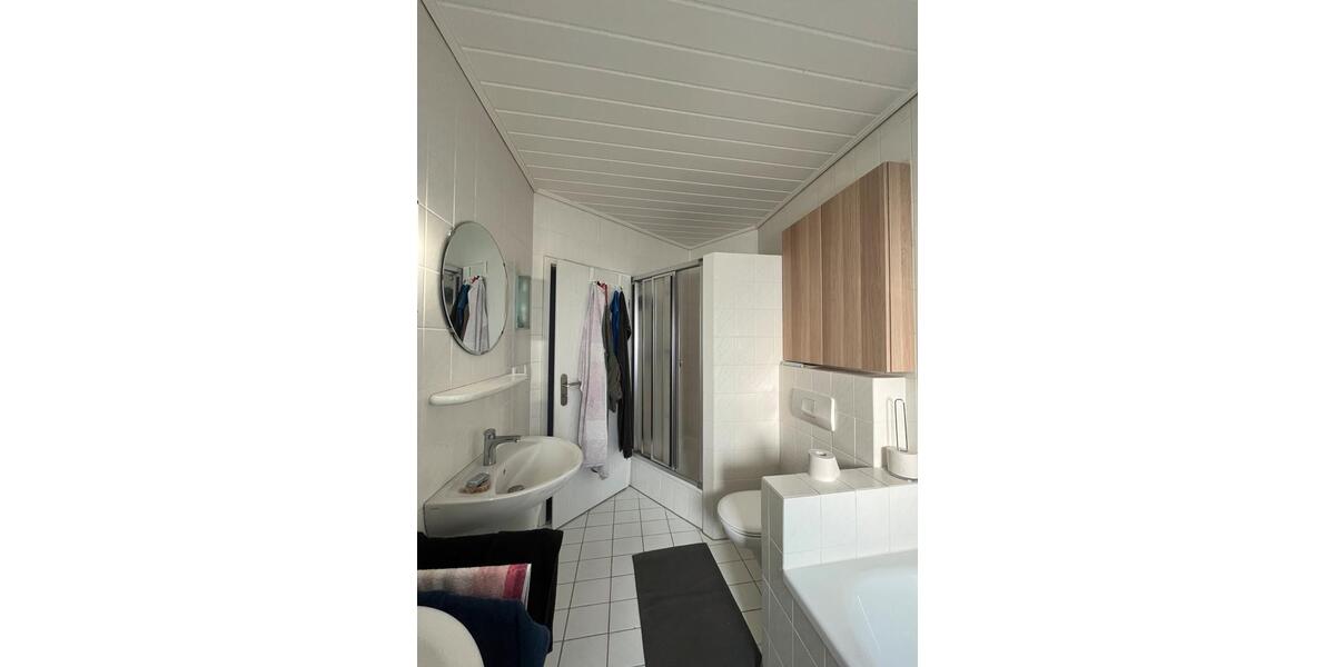 Wohnen auf Zeit Lingen (Ems) Damaschke - 8 Zimmer, 90 m&sup2;, 350&euro; | Angebot:24812053