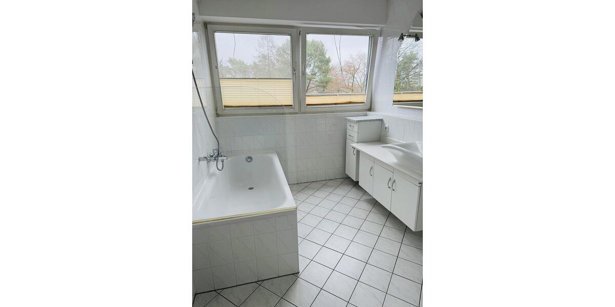 Dachgeschoßwohnung Glienicke/Nordbahn Nordbahn - 3.5 Zimmer, 111 m&sup2;, 1.706&euro; | Angebot:26622452