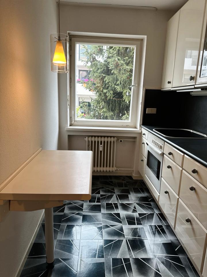 Helle 3 Zimmer Wohnung in Laim, befristet 18 Monate!