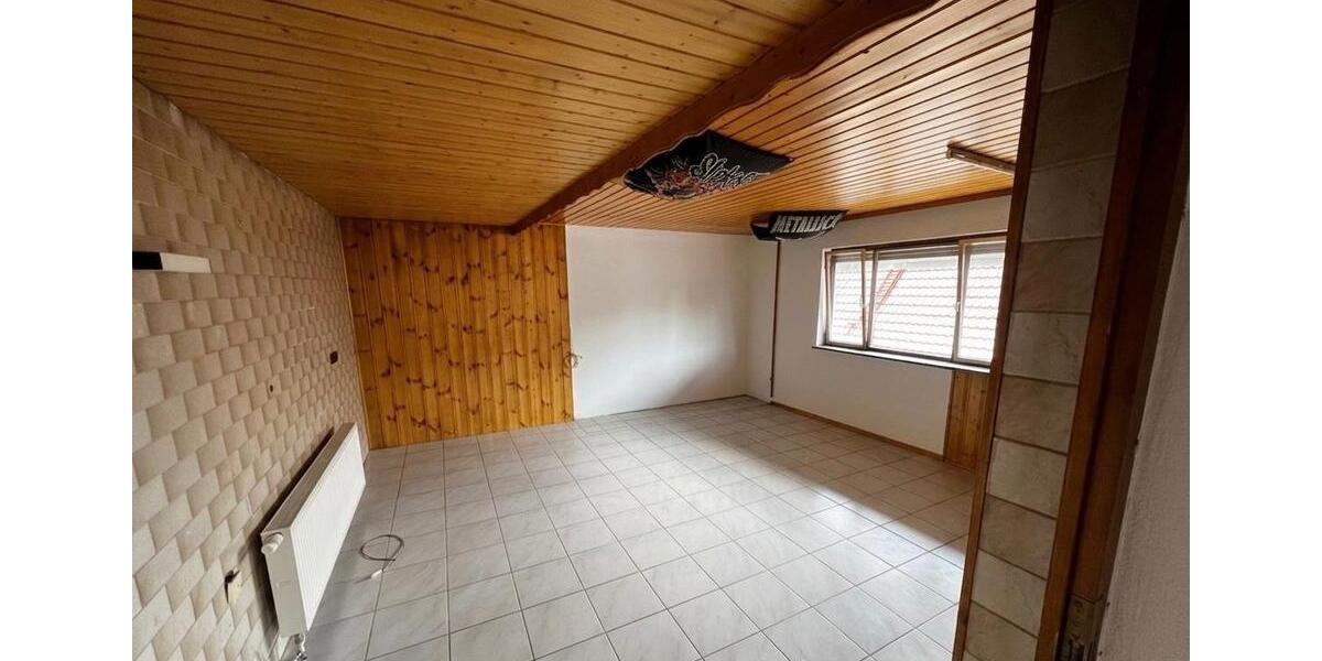 Einfamilienhaus Lauter - 9 Zimmer, 150 m&sup2;, 1.500&euro; | Angebot:26232280