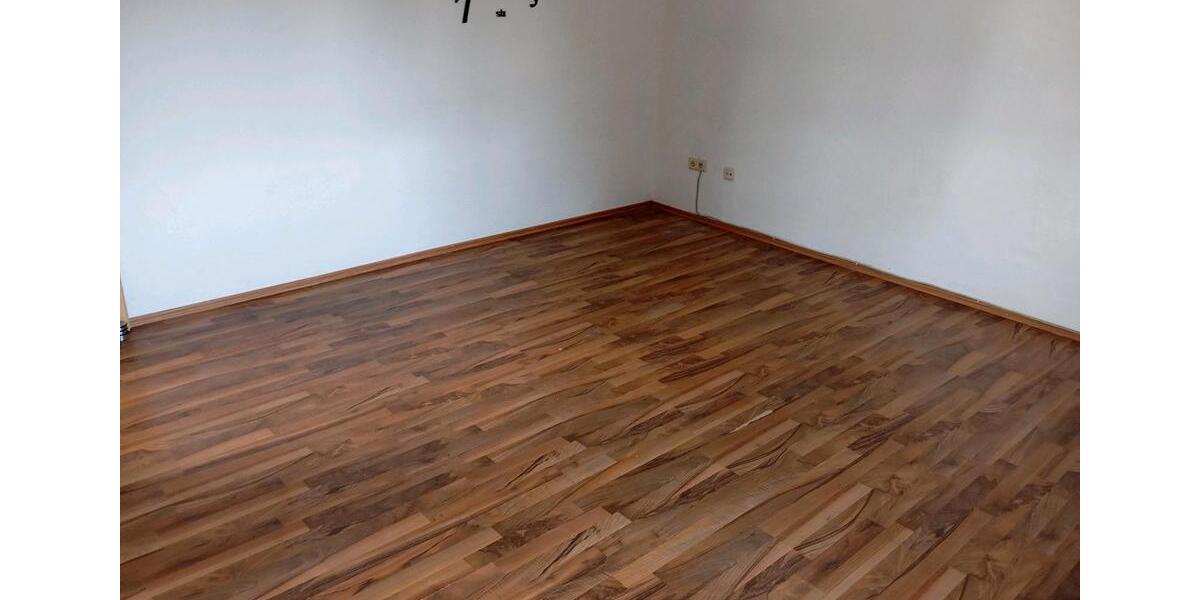 Etagenwohnung Völklingen - 4 Zimmer, 90 m&sup2;, 550&euro; | Angebot:26250193