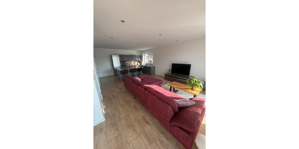 Wohnen auf Zeit Heinsberg - 3 Zimmer, 110 m&sup2;, 1.600&euro; | Angebot:26488425