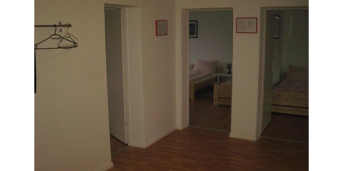 Wohnen auf Zeit Kassel - 4 Zimmer, 80 m&sup2;, 120&euro; | Angebot:24678407