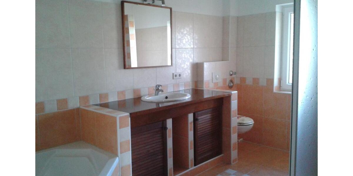 Etagenwohnung Jessen (Elster) - 4 Zimmer, 98 m&sup2;, 637&euro; | Angebot:26482594