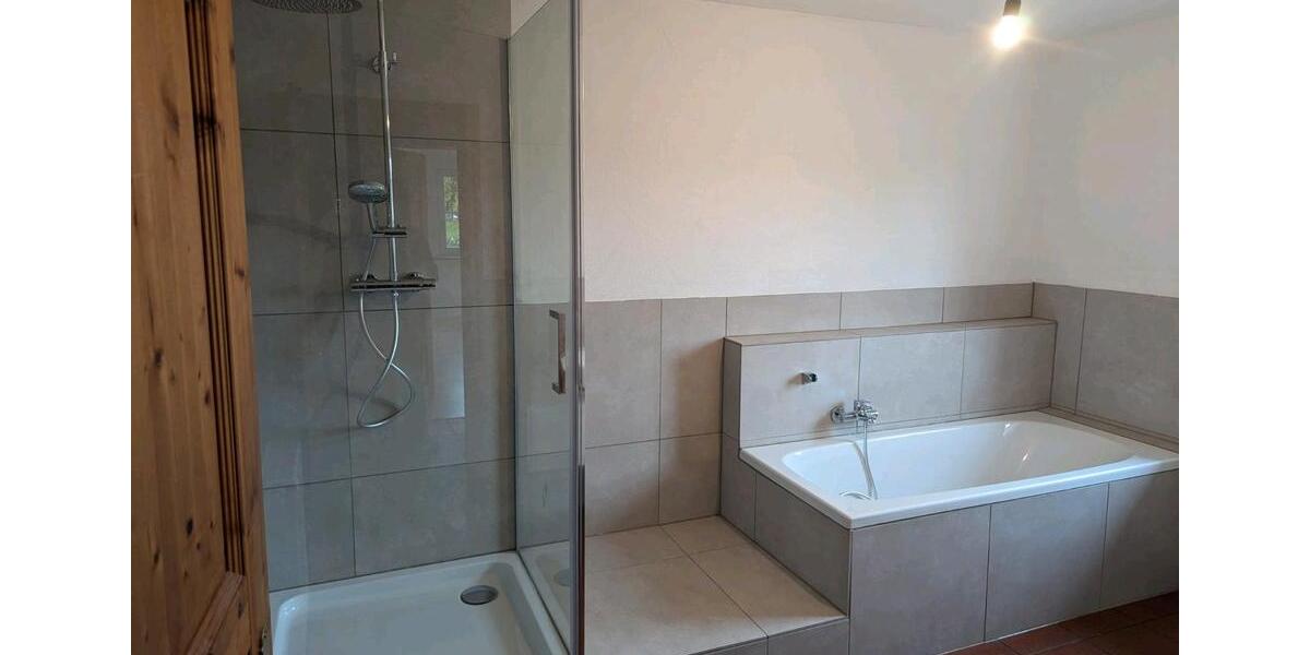Erdgeschoßwohnung Memmingen - 4 Zimmer, 160 m&sup2;, 1.400&euro; | Angebot:26072112