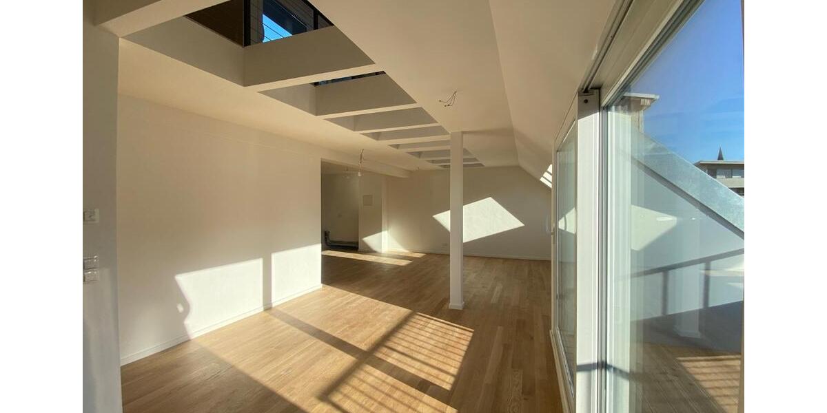 Dachgeschoßwohnung Berlin Mitte - 2.5 Zimmer, 137 m&sup2;, 2.900&euro; | Angebot:24847053