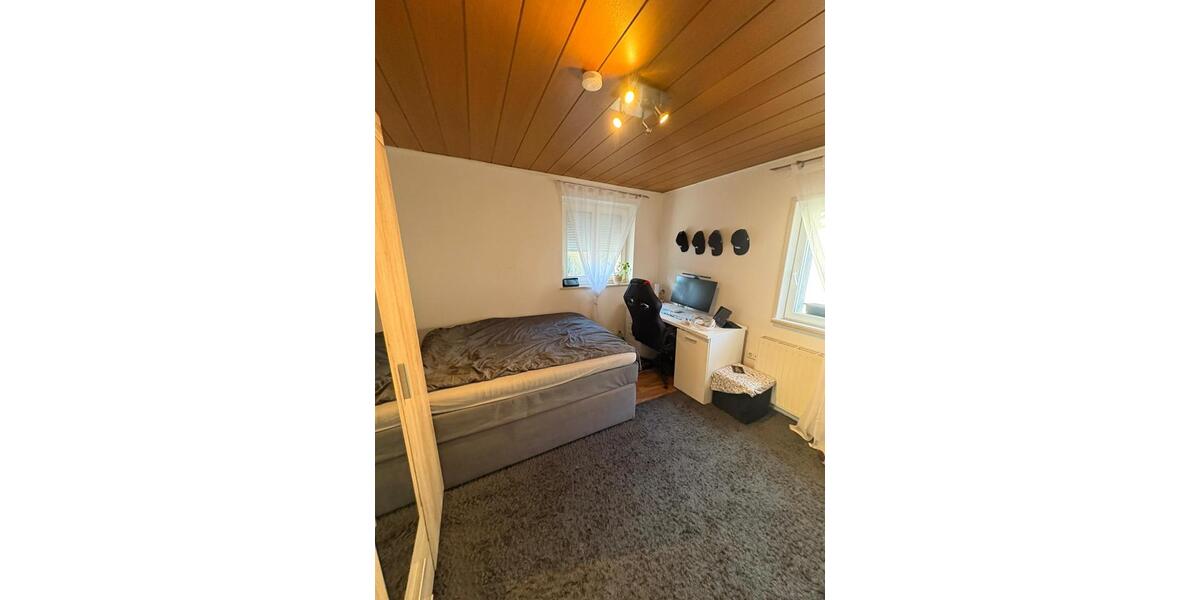 Etagenwohnung Dingolfing - 4 Zimmer, 85 m&sup2;, 950&euro; | Angebot:25975865