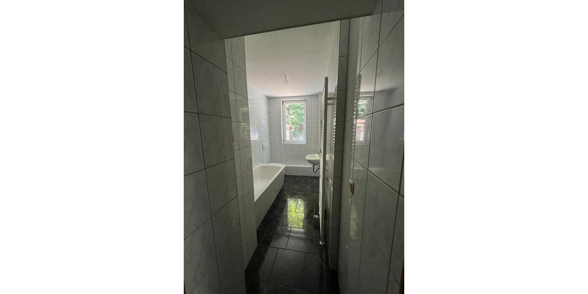 Etagenwohnung Schleusingen - 4.5 Zimmer, 104 m&sup2;, 676&euro; | Angebot:25641755