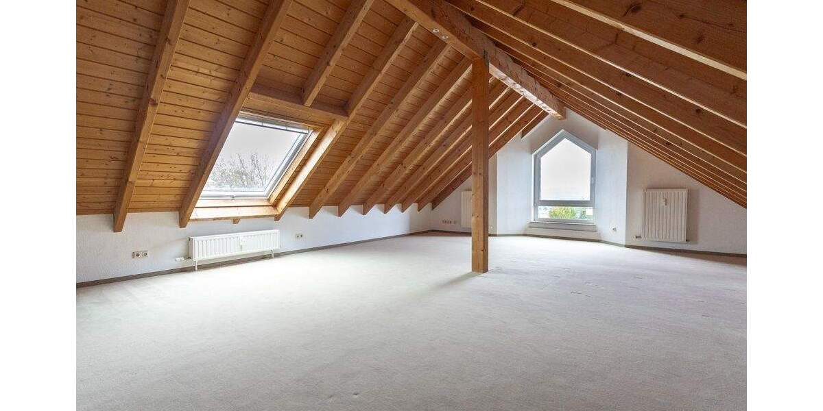 Schöne ca. 135 m² große 4-Zimmer-Maisonettewohnung mit Dachatelier und Westloggia in Garenfeld! 4 zimmer